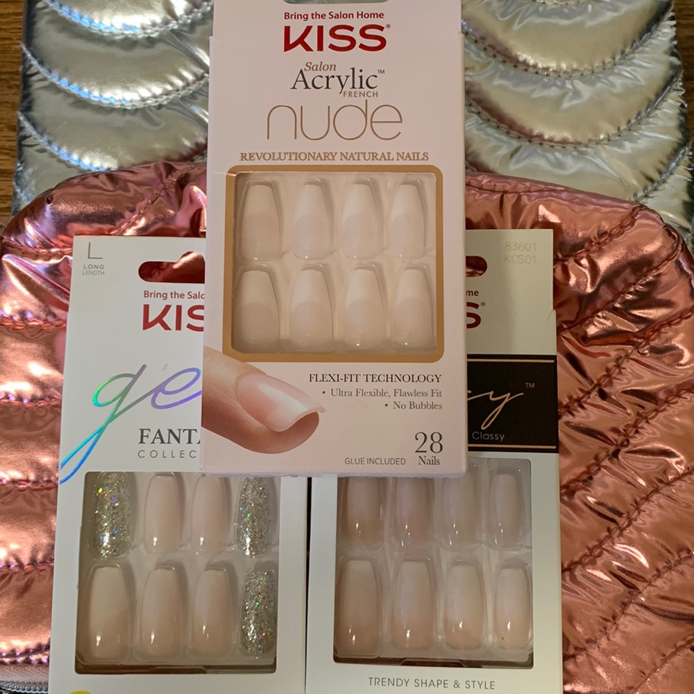 Kiss long and medium length press-on nails French Silver Sparkle 3 packs